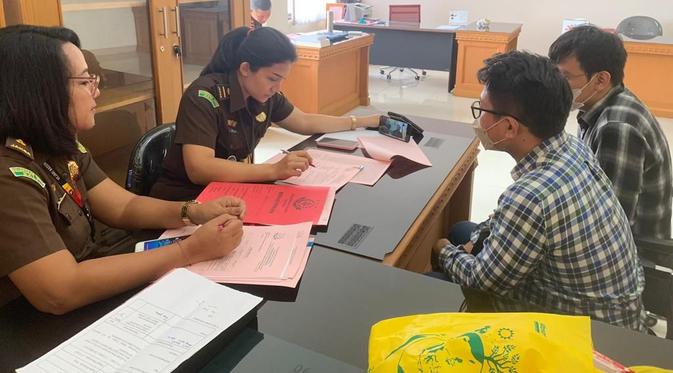 Pria India Selundupkan 932 Butir Berlian dari Bangkok ke Bali, Ditaruh dalam Anusnya